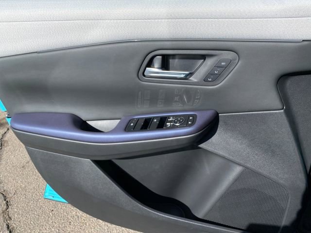 New 2026 Nissan Leaf Platinum+ w/ Cargo Package (Platinum+) image 13