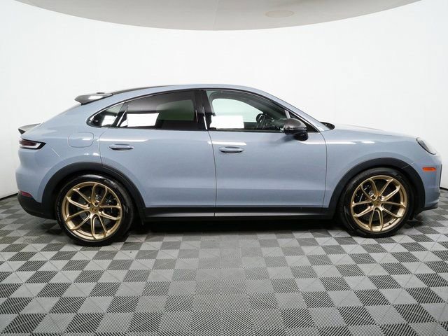 Certified 2024 Porsche Cayenne Turbo GT AWD/4WD image 28