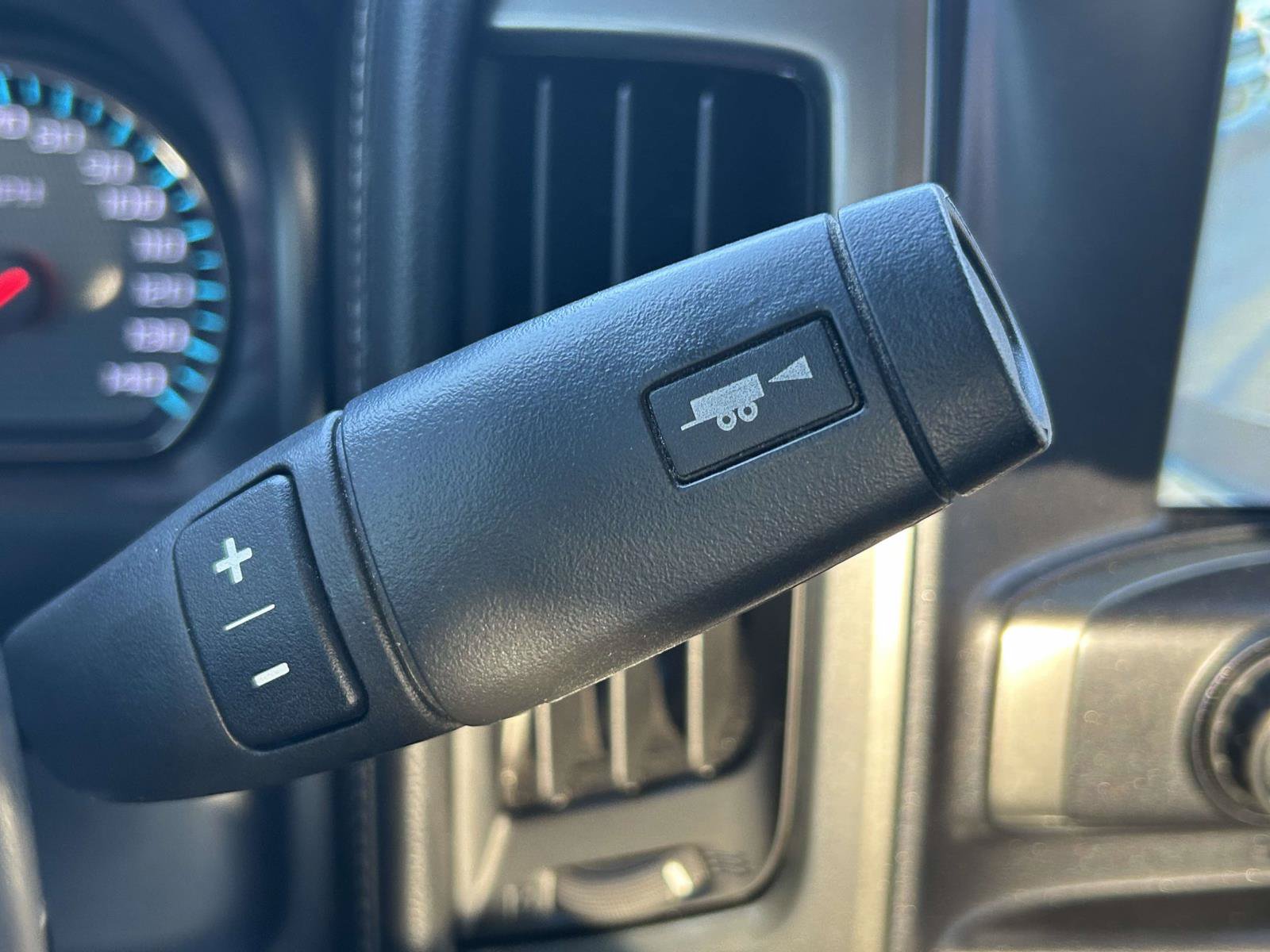 Used 2019 Chevrolet Silverado 2500 LTZ w/ Duramax Plus Package AWD/4WD image 23