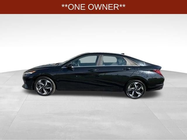 Used 2022 Hyundai Elantra SEL w/ Convenience + Premium Package FWD image 4