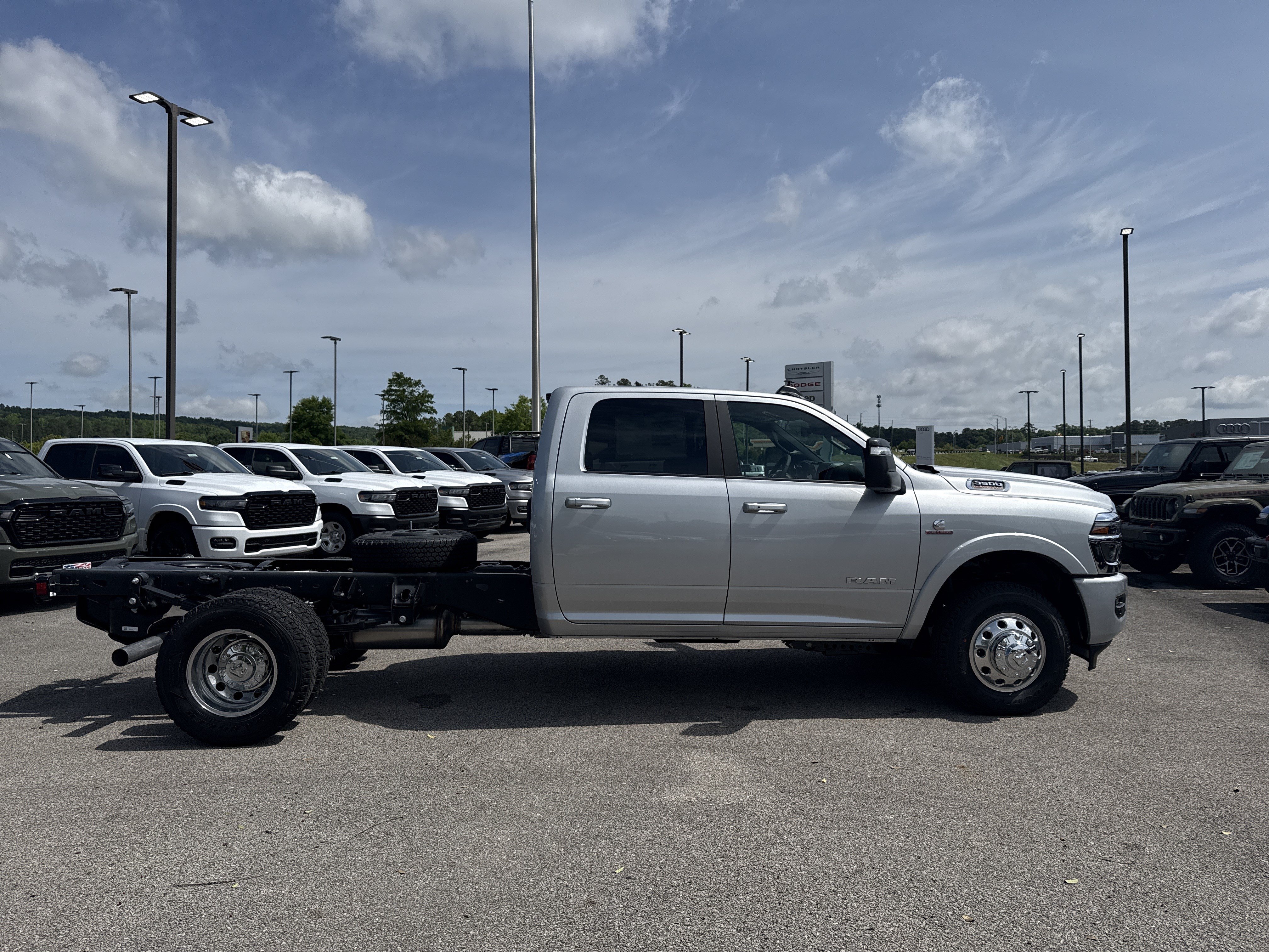 New 2026 RAM 3500 Big Horn w/ Laramie Trim Package AWD/4WD image 11