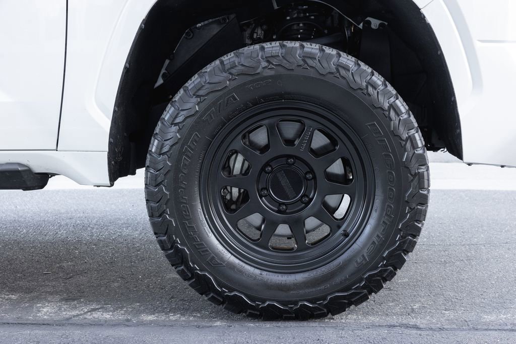 Used 2025 Toyota Tundra SR w/ SR Tow Package image 4