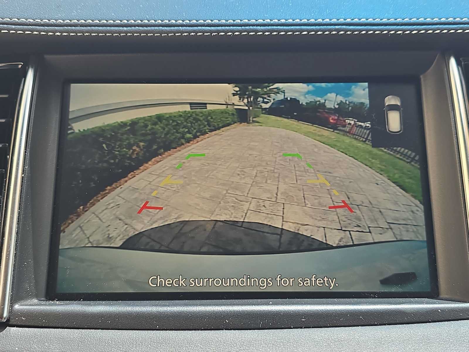 Used 2023 INFINITI QX50 Luxe FWD image 16