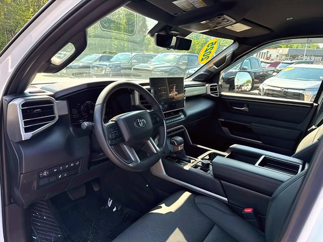 Used 2025 Toyota Tundra Limited AWD/4WD image 19
