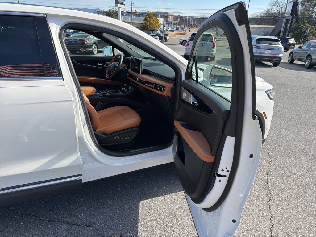 Certified 2022 Lincoln Nautilus Black Label w/ Class II Trailer Tow Package image 24