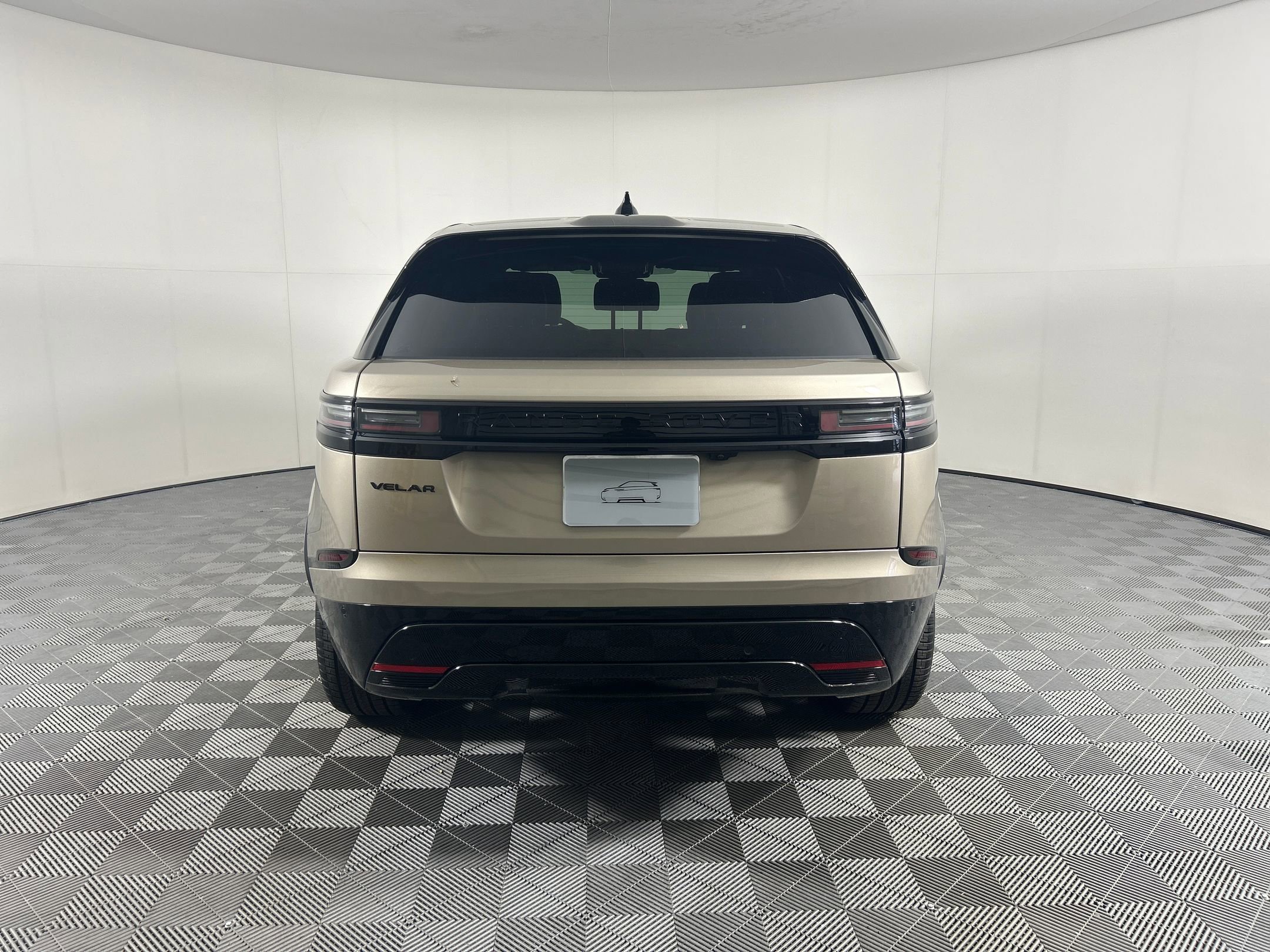 New 2026 Land Rover Range Rover Velar Dynamic SE image 8