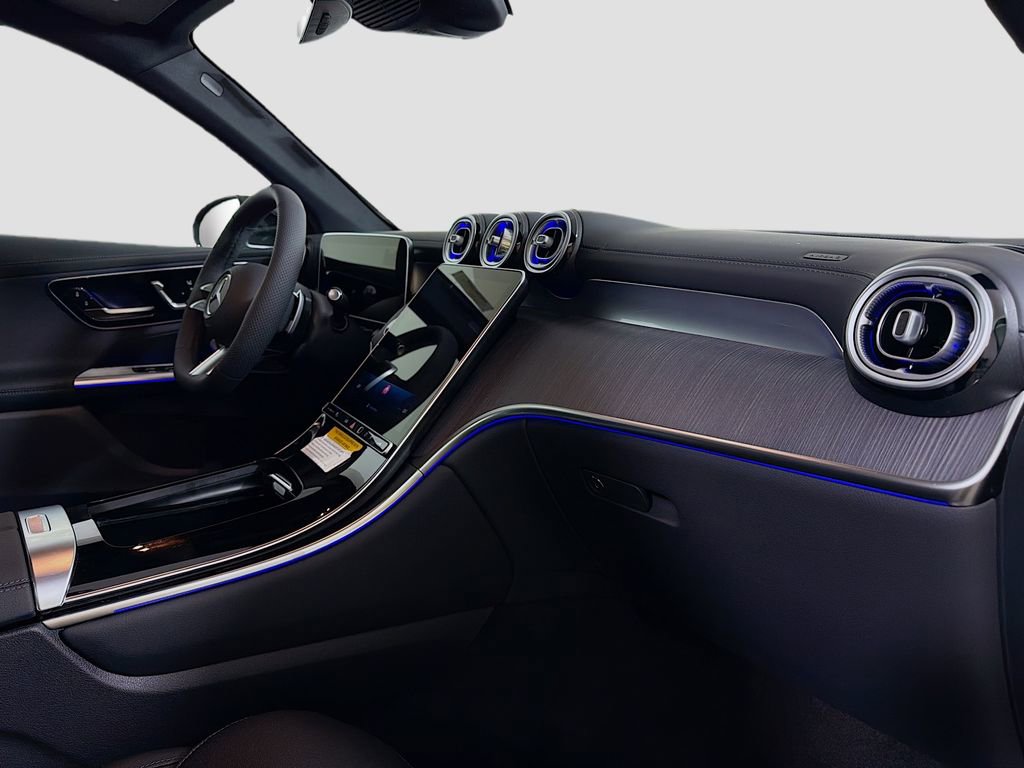 New 2026 Mercedes-Benz GLC 300 4MATIC image 32
