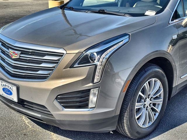 Used 2017 Cadillac XT5 Luxury w/ Driver Awareness Package image 10