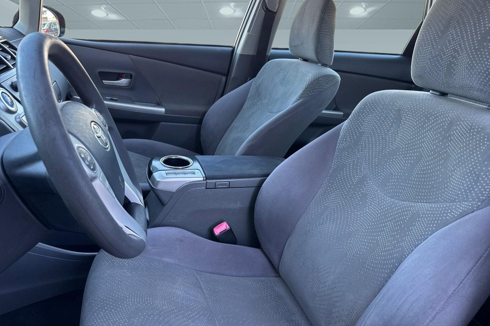Used 2012 Toyota Prius V Three FWD image 4