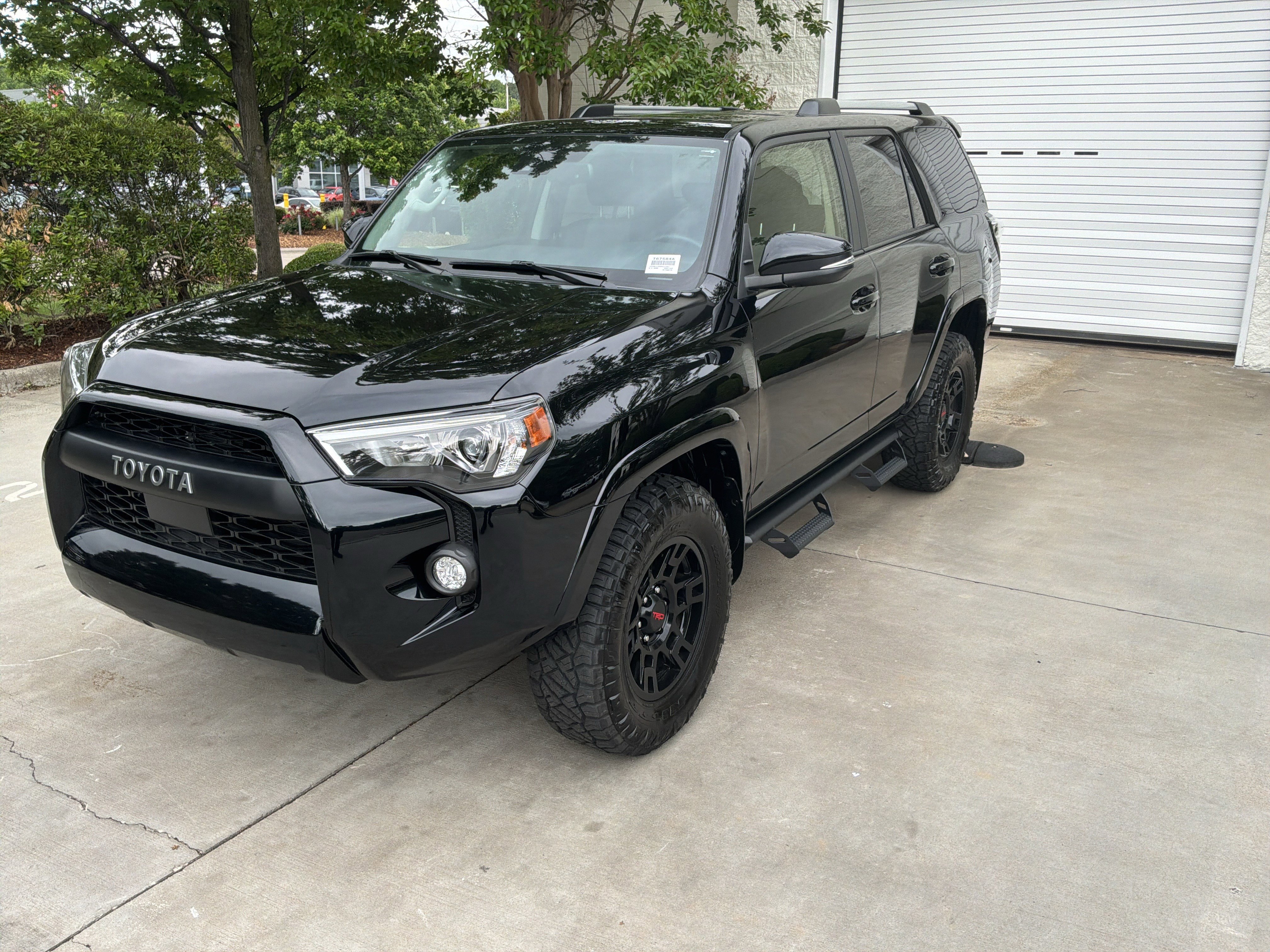 Used 2024 Toyota 4Runner SR5 Premium w/ Moonroof Package AWD/4WD image 5