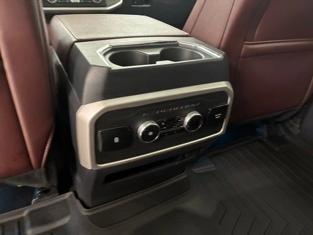 Used 2024 Ford Expedition Limited image 19