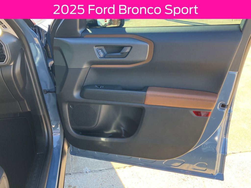 New 2025 Ford Bronco Sport Outer Banks AWD/4WD image 13