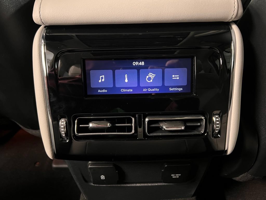 Used 2026 Lincoln Aviator Reserve AWD/4WD image 36