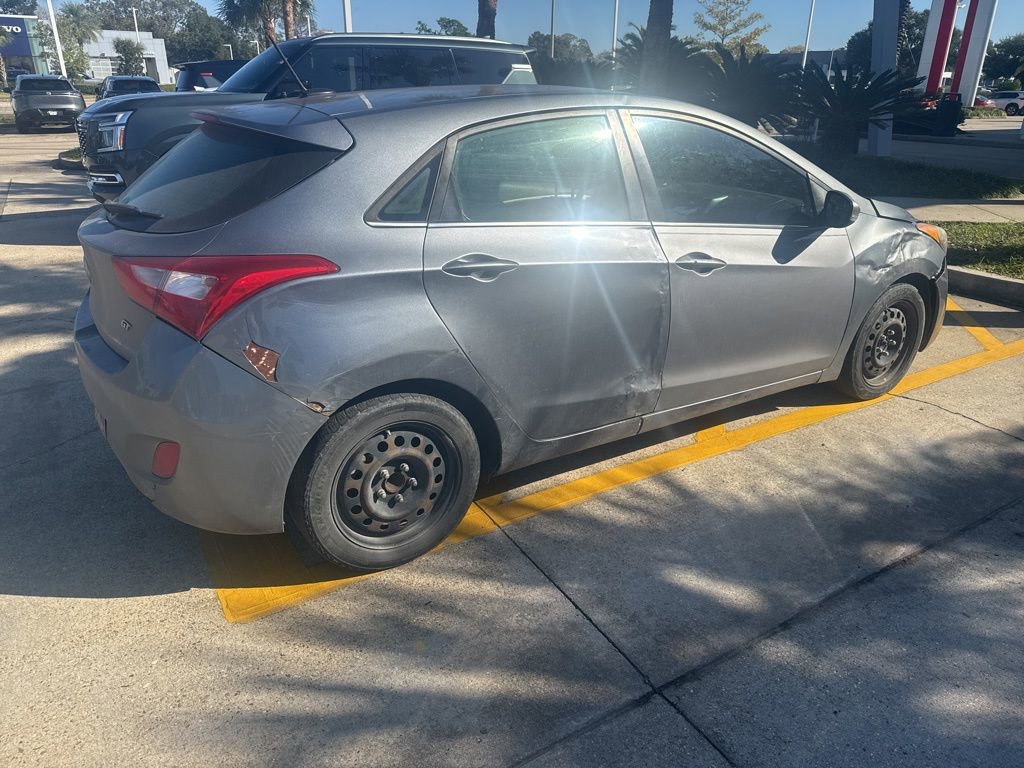 Used 2017 Hyundai Elantra GT image 10