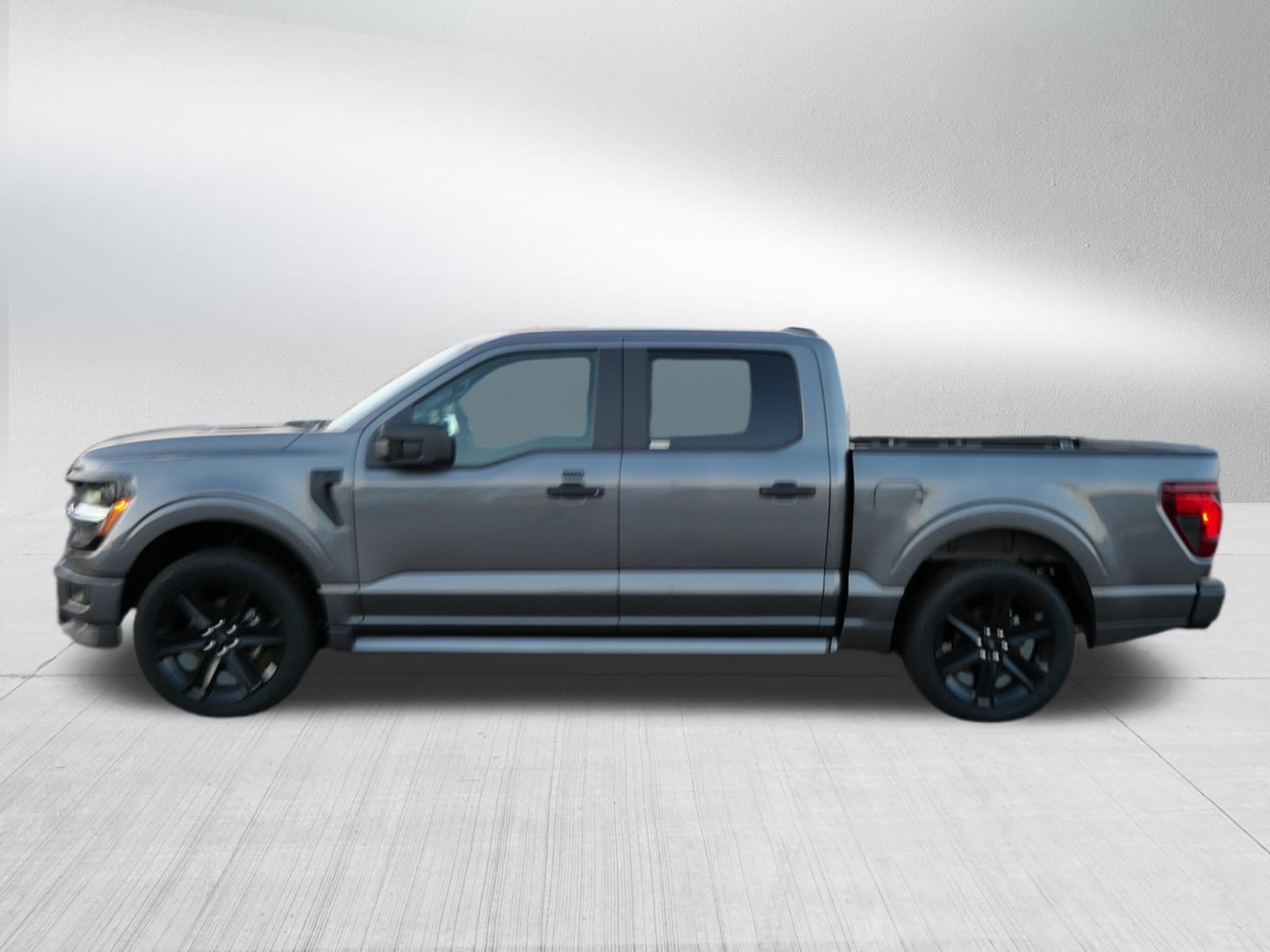 Used 2026 Ford F150 STX w/ F-150 LOBO Package AWD/4WD image 4