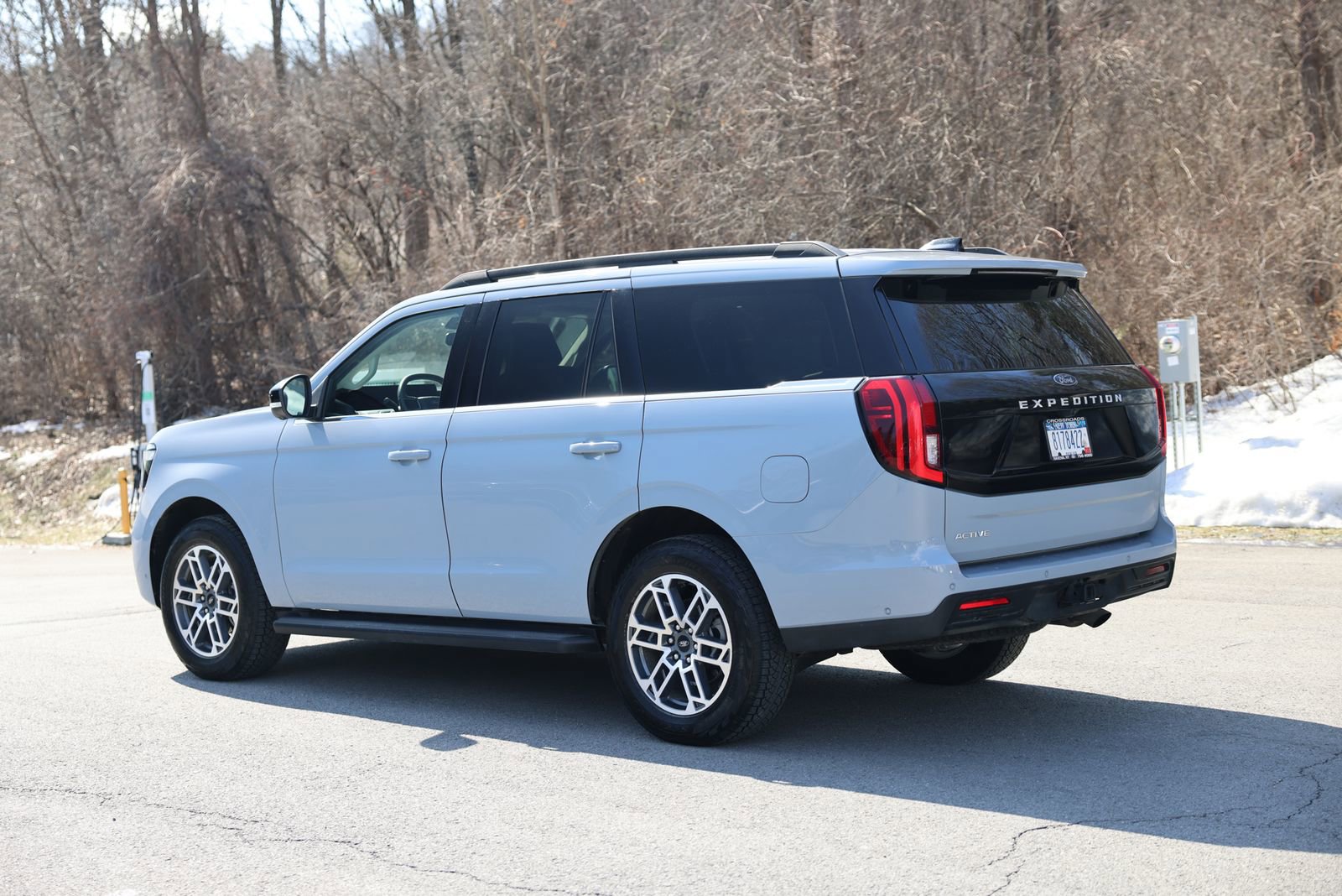 Certified 2025 Ford Expedition Active image 4
