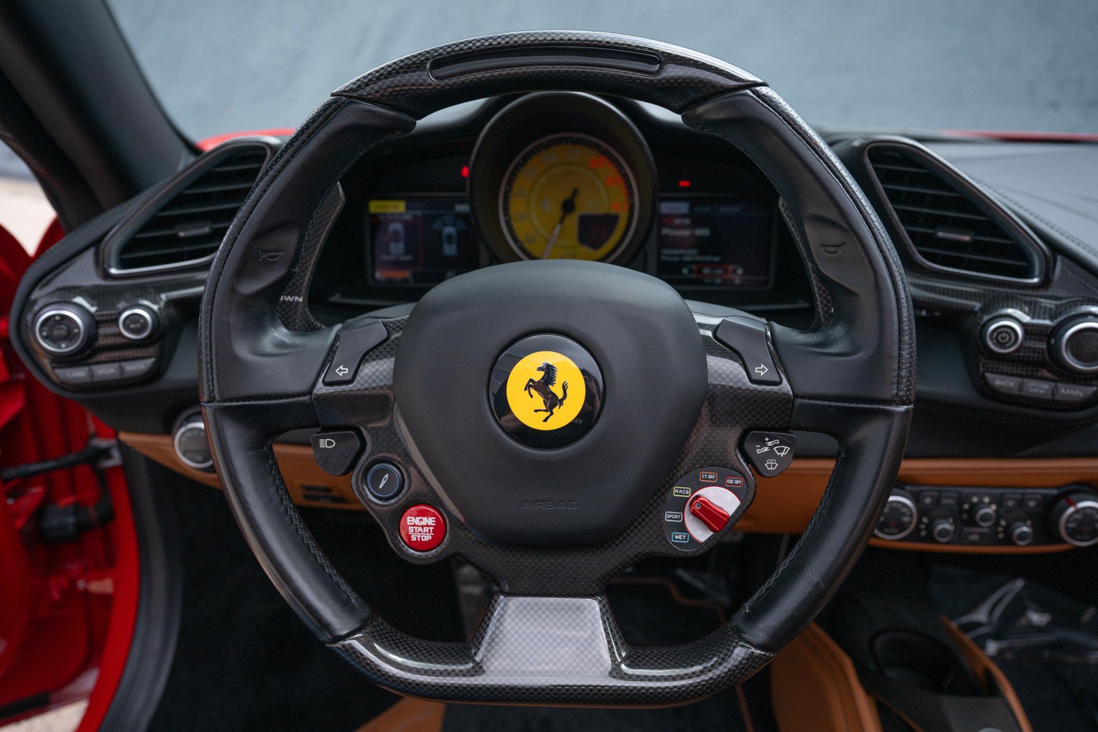 Used 2018 Ferrari 488 Spider RWD image 32