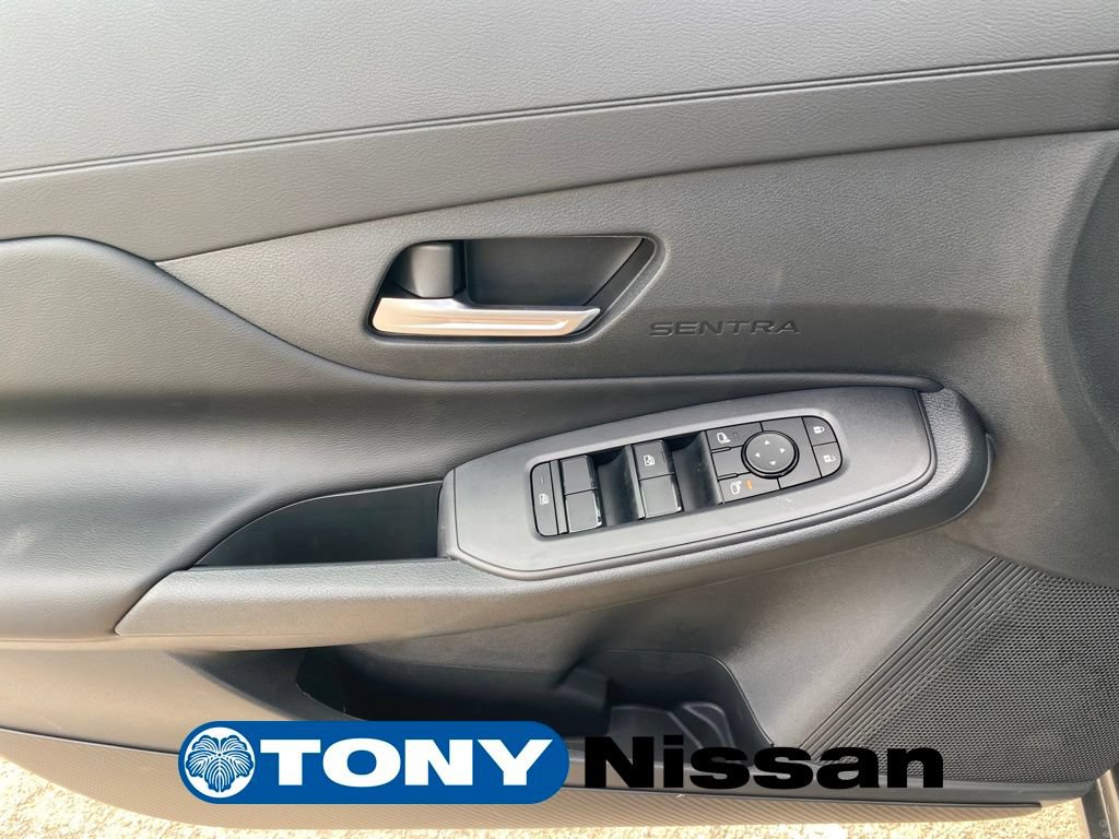 New 2026 Nissan Sentra SV w/ SV Convenience Package FWD image 31