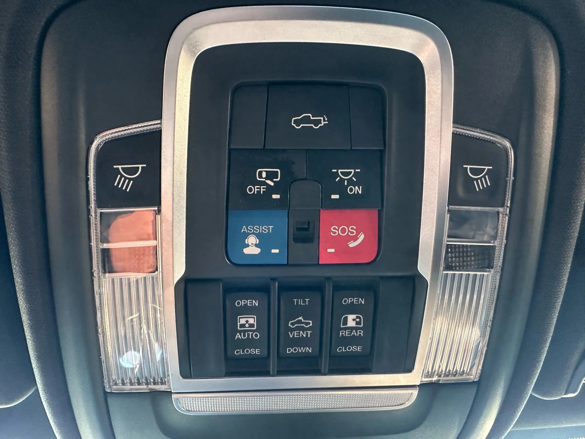 Used 2019 RAM 2500 Laramie image 46