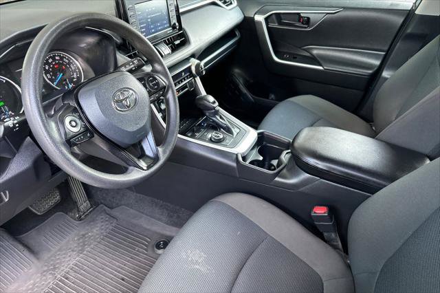 Certified 2021 Toyota RAV4 LE AWD/4WD image 11