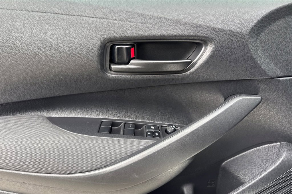 Certified 2025 Toyota Corolla LE image 10