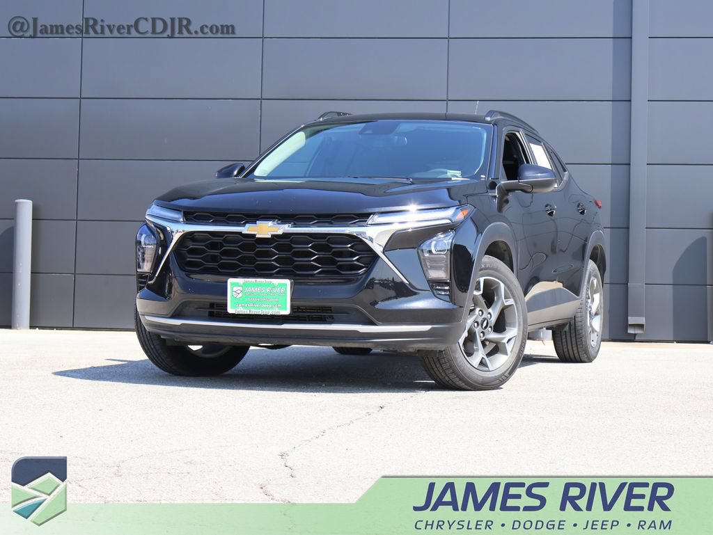 Used 2025 Chevrolet Trax LT FWD 360° Tour