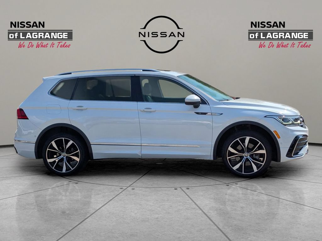 Used 2022 Volkswagen Tiguan SEL R-Line AWD/4WD image 4