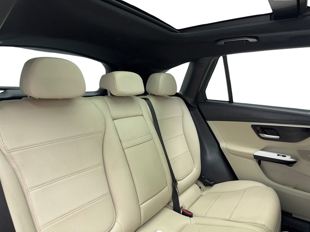 Used 2024 Mercedes-Benz GLC 300 4MATIC image 49