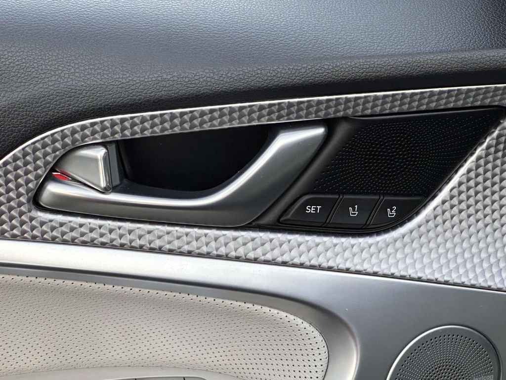Used 2023 Genesis G70 2.0T w/ Sport Prestige Package AWD/4WD image 13