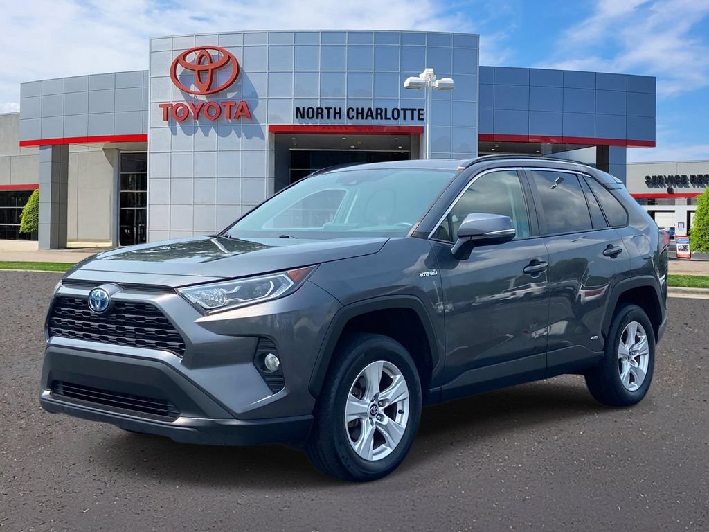 Used 2020 Toyota RAV4 XLE w/ Convenience Package AWD/4WD image 5