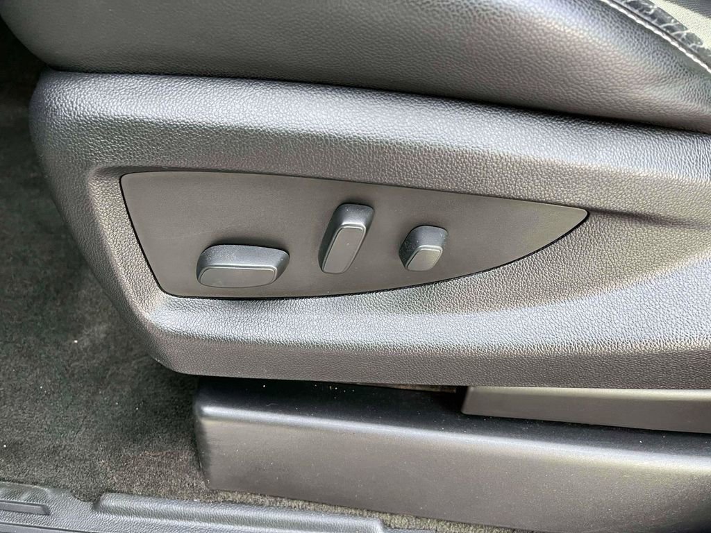 Used 2018 Chevrolet Silverado 1500 LTZ w/ High Desert Package image 17