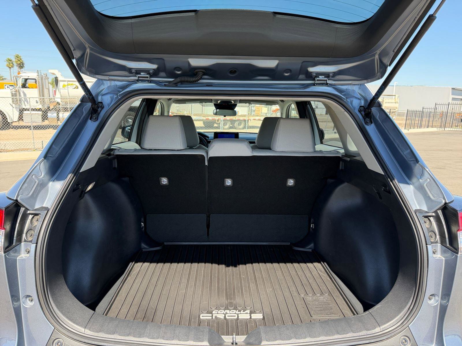 Used 2024 Toyota Corolla Cross L image 23