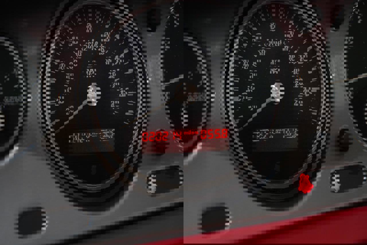 Used 2000 BMW Z8 RWD image 19