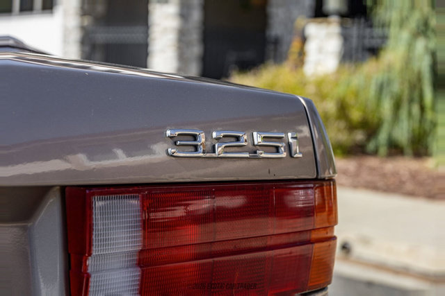 Used 1989 BMW 325i Convertible RWD image 54
