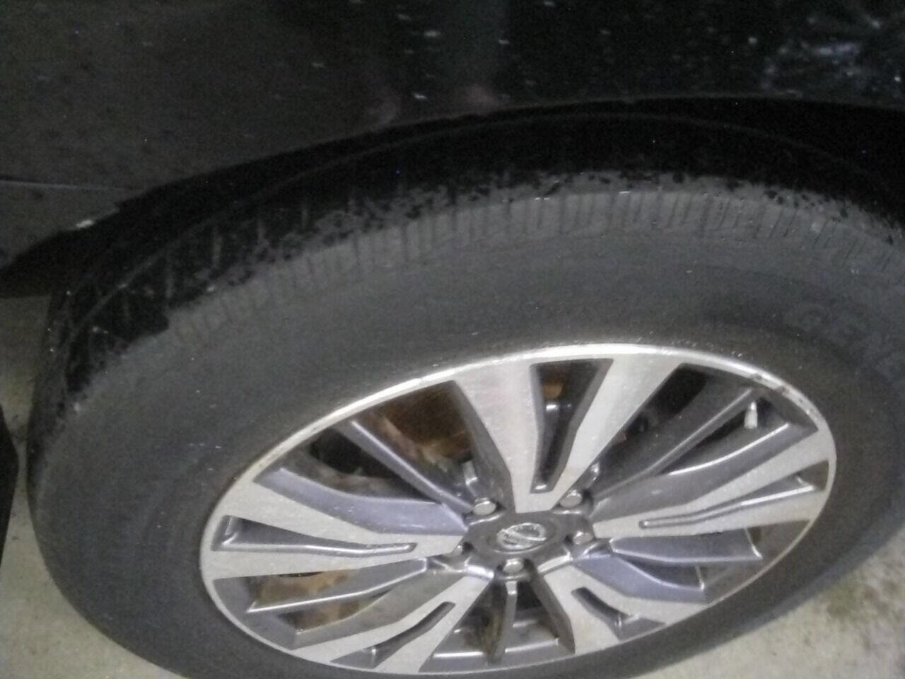 Used 2017 Nissan Pathfinder SV w/ SV Cold Weather Package image 33