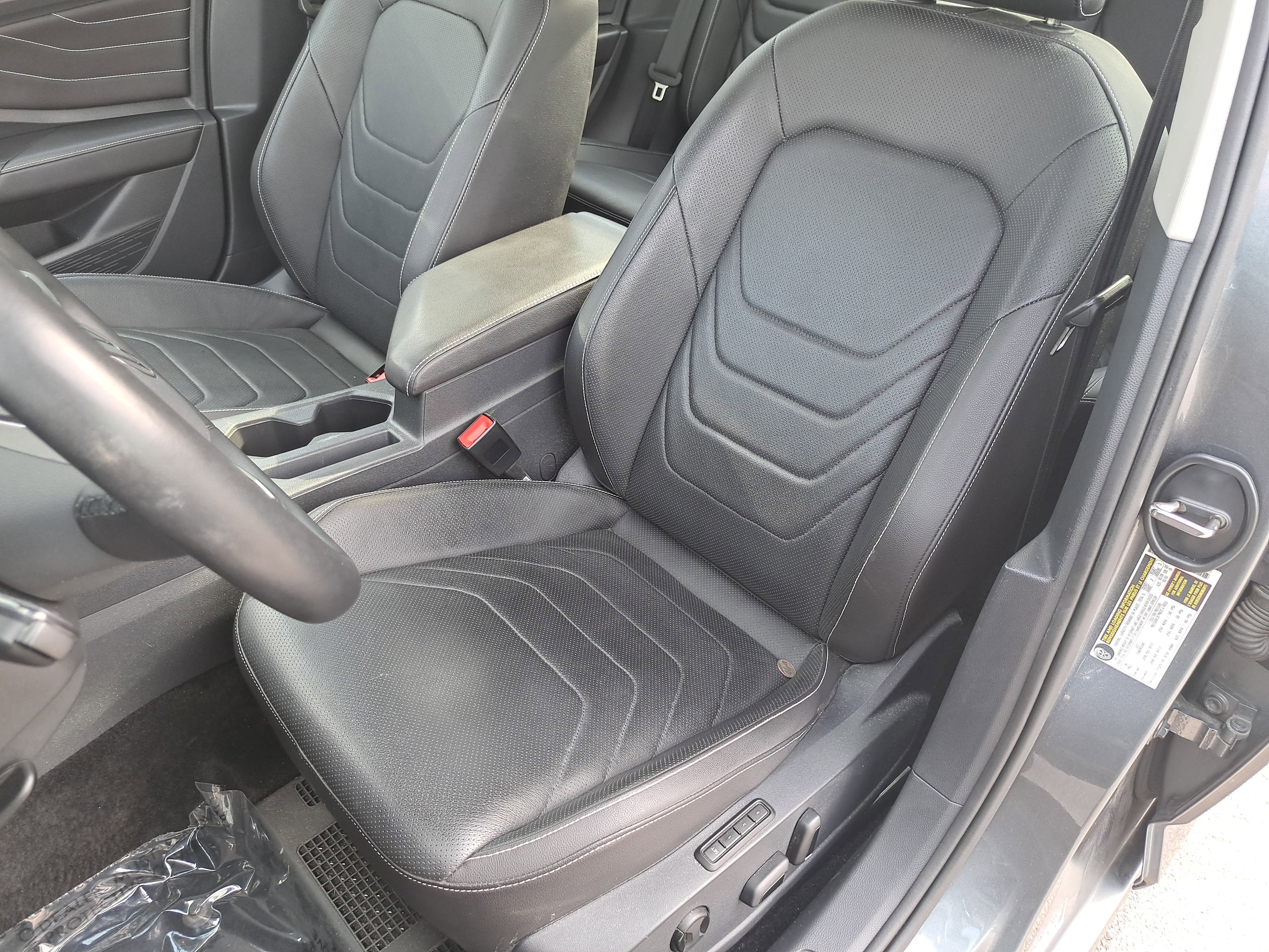 Certified 2024 Volkswagen Jetta SEL FWD image 14