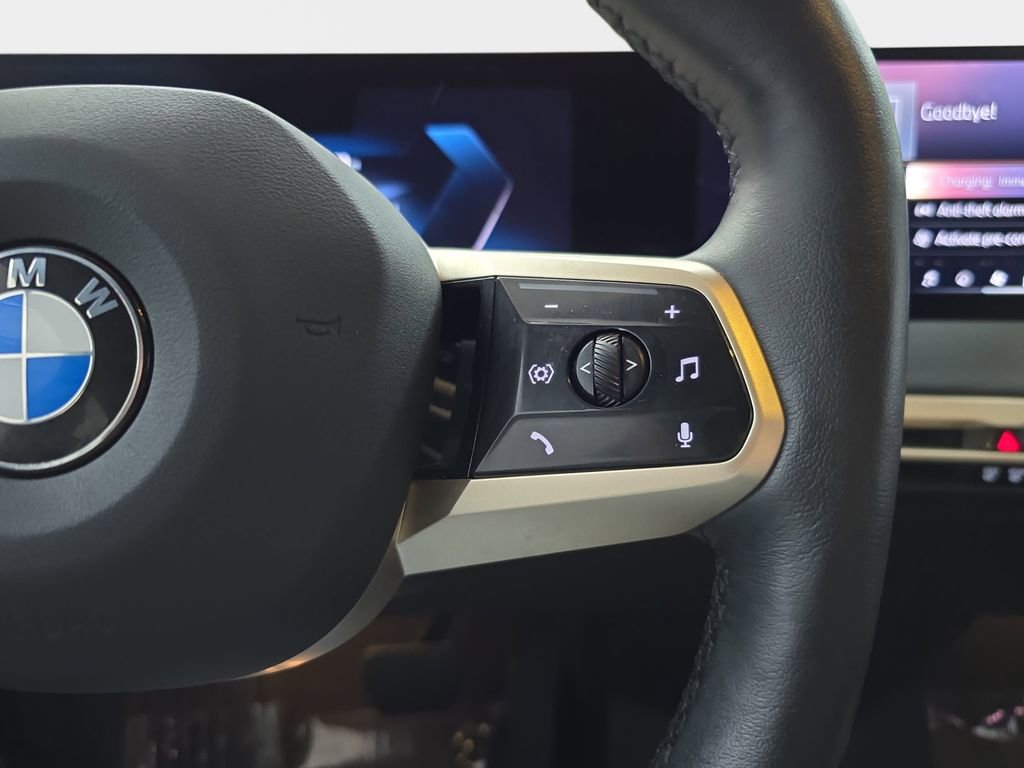 Used 2026 BMW iX xDrive45 w/ Executive Package image 21