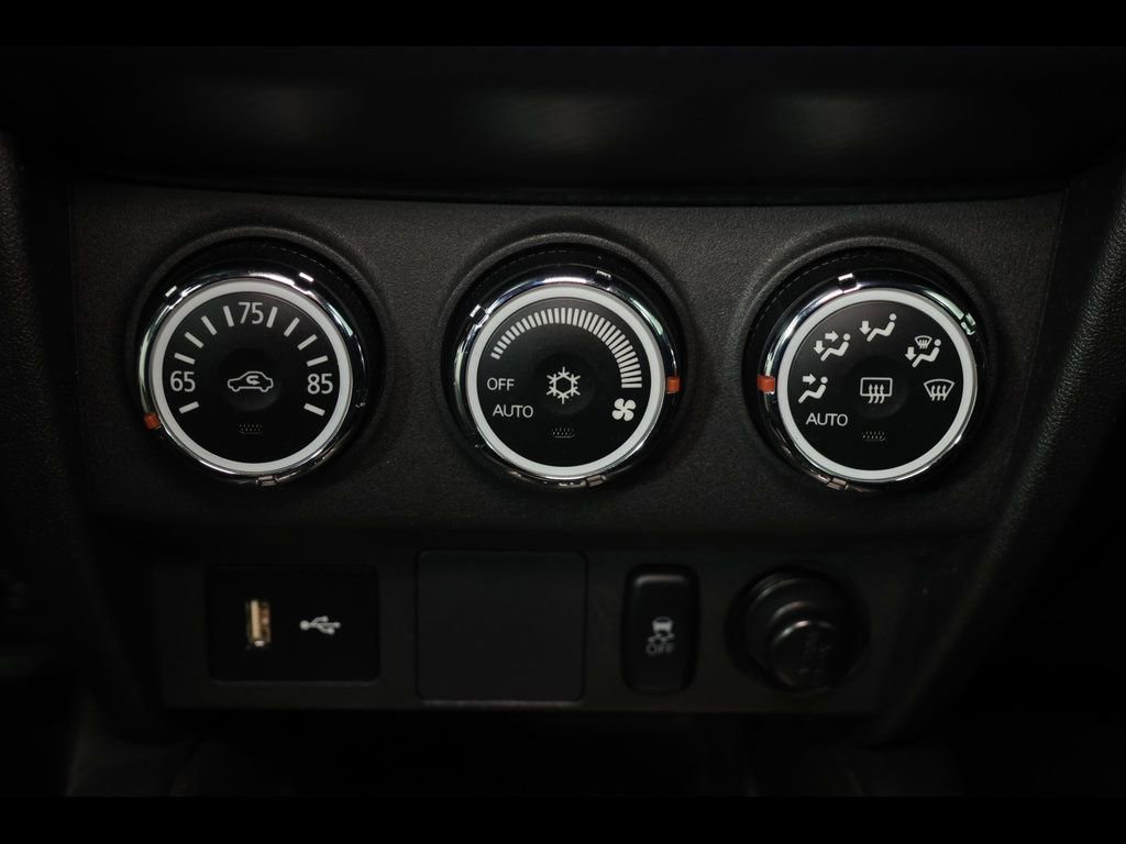 Used 2018 Mitsubishi Outlander Sport ES FWD image 19