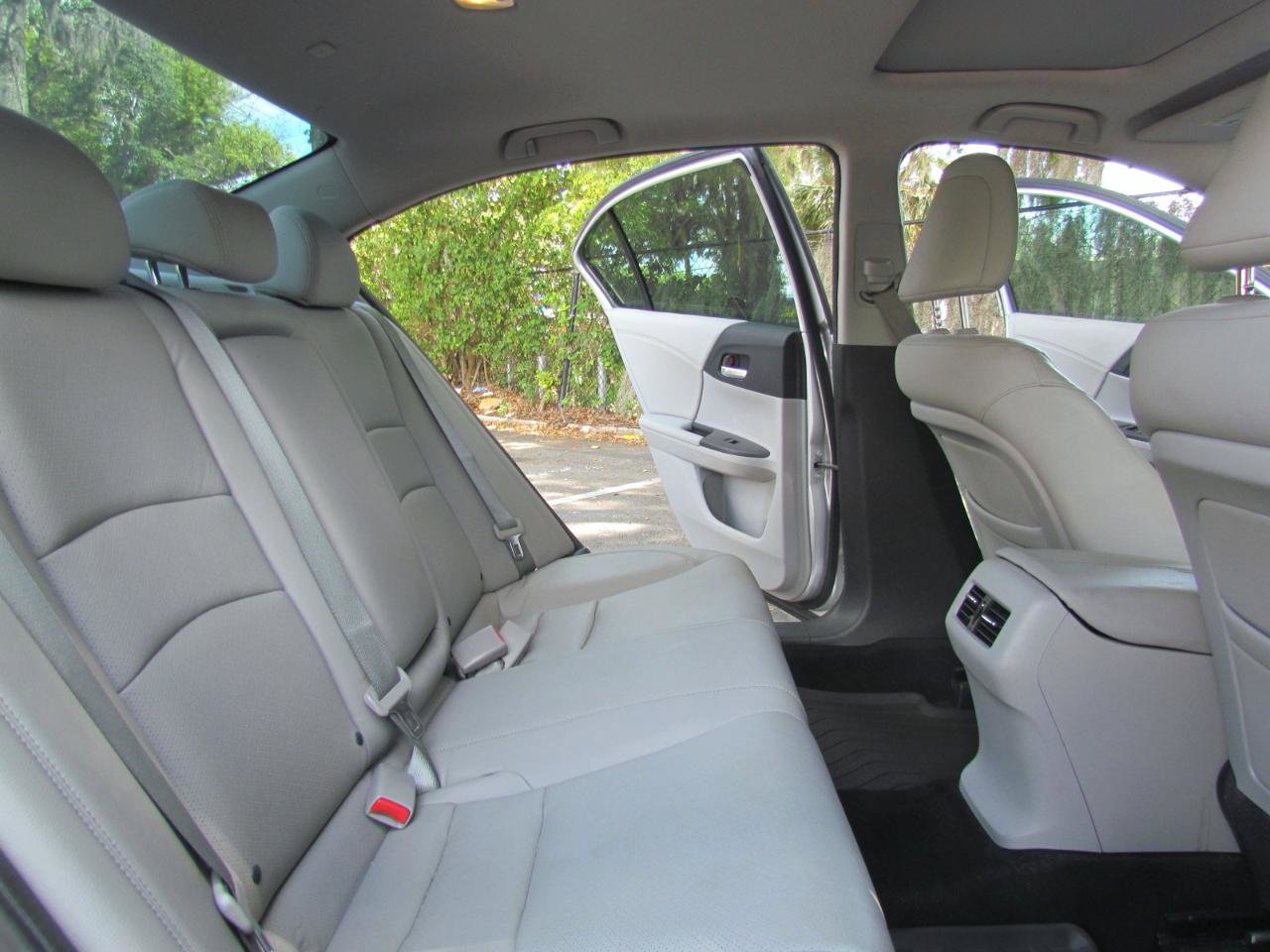 Used 2014 Honda Accord EX-L image 21