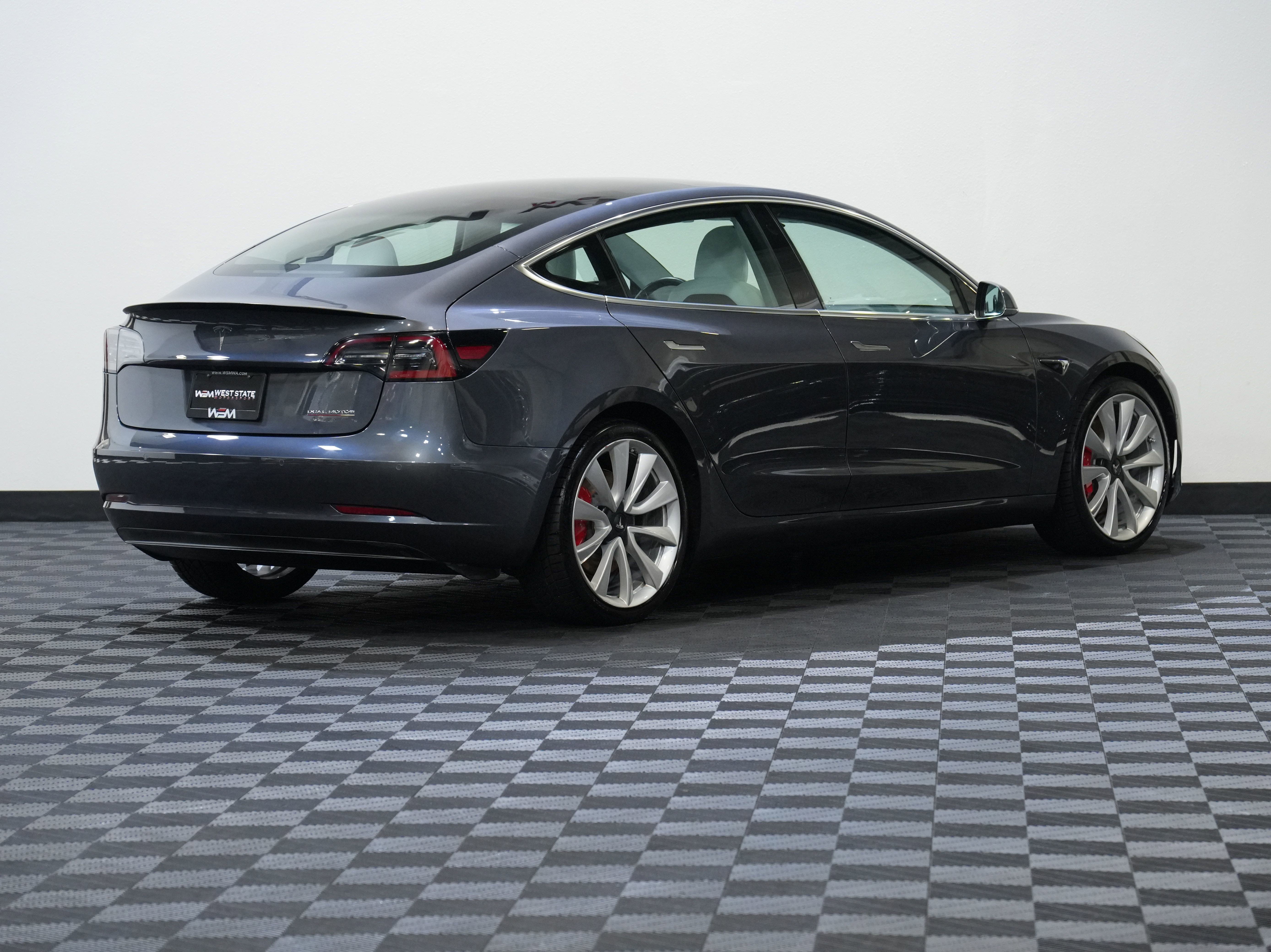 Used 2019 Tesla Model 3 Performance image 6