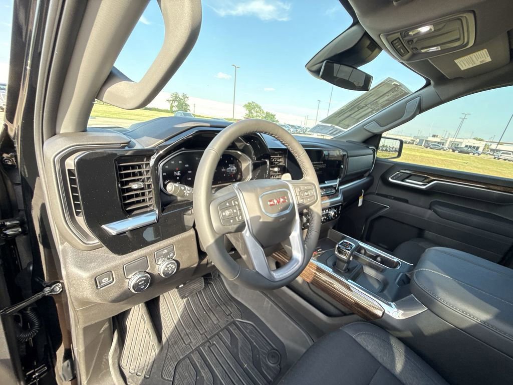 New 2026 GMC Sierra 1500 Elevation image 13