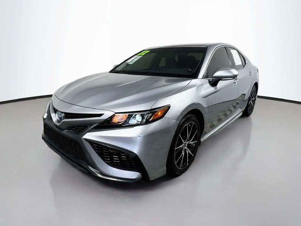 Used 2022 Toyota Camry SE w/ Audio Upgrade Package FWD image 7