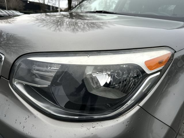 Used 2016 Kia Soul image 9
