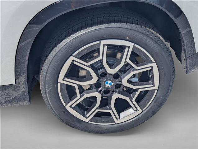 Used 2026 BMW X1 xDrive28i AWD/4WD image 9