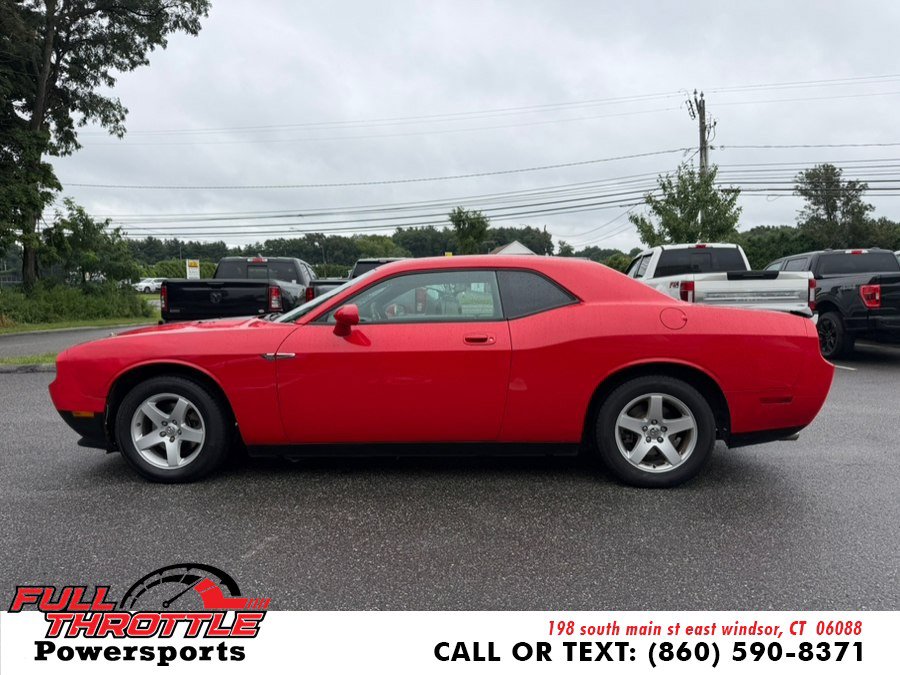 Used 2010 Dodge Challenger SE RWD image 7