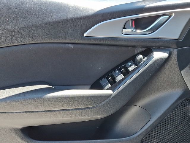 Used 2017 MAZDA MAZDA3 Sport FWD image 14