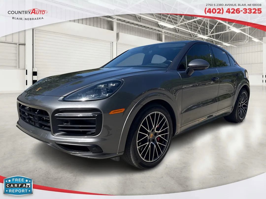 Used 2022 Porsche Cayenne GTS AWD/4WD image 1