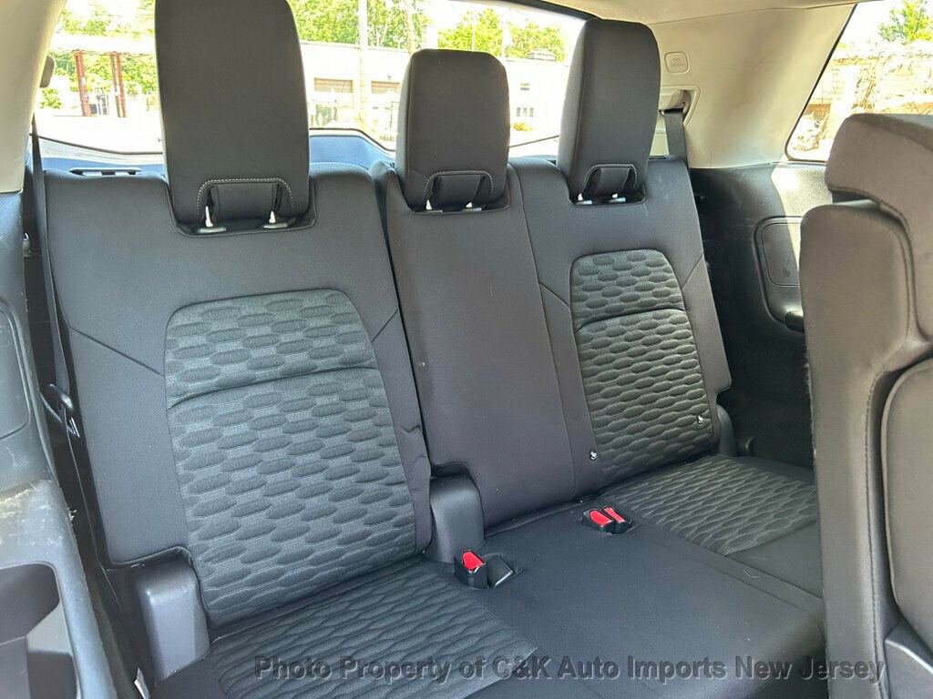 Used 2022 Nissan Pathfinder S AWD/4WD image 40