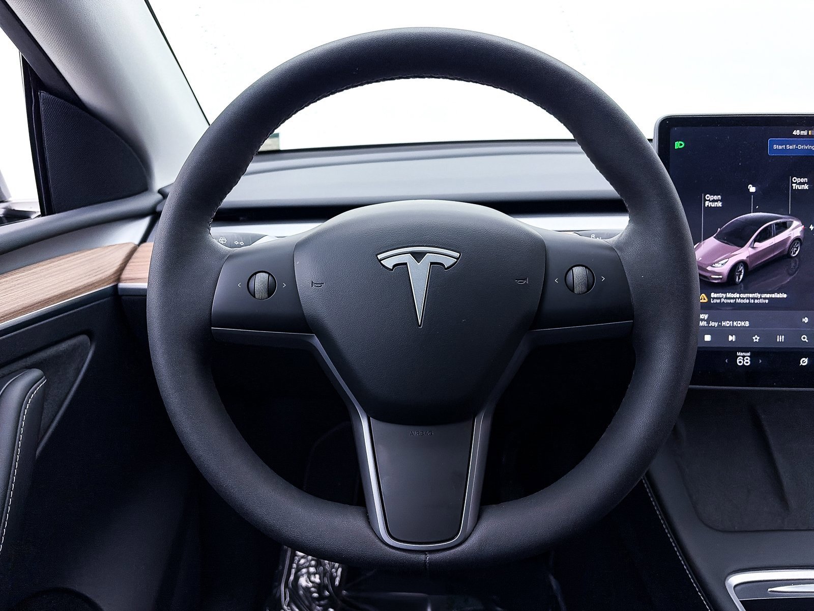 Used 2025 Tesla Model Y Long Range image 26