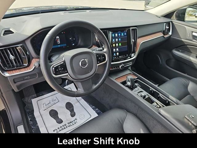 Used 2025 Volvo V60 B5 Cross Country Plus image 27